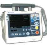 Defibrillator D-100